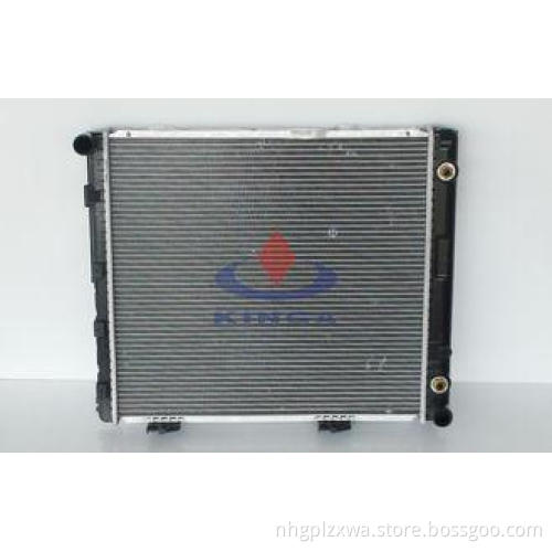 Auto parts Mercedes Benz Radiator Of W124 / 250D / E250D /